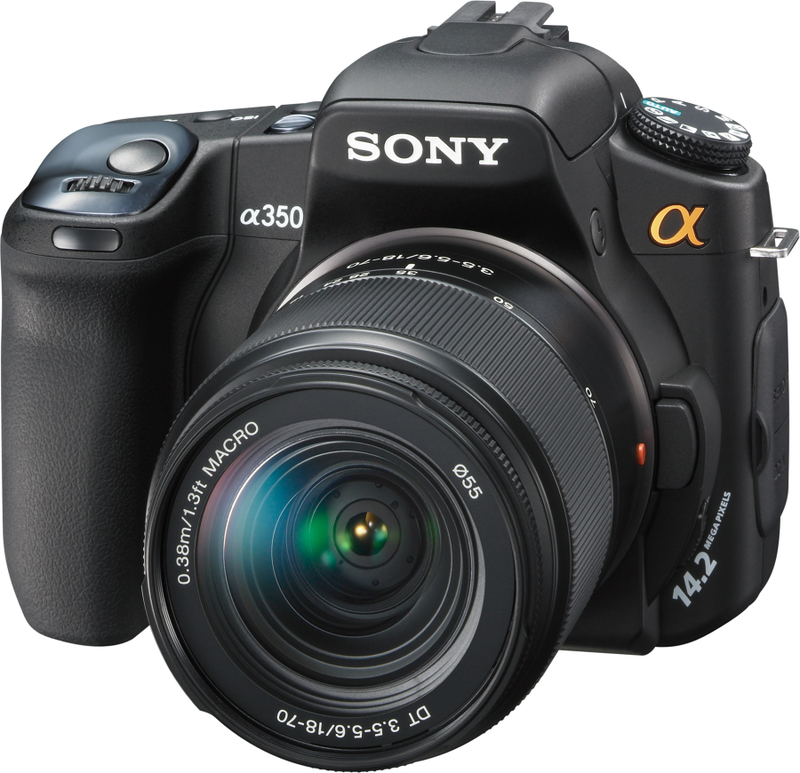 Illustration for article titled Sony A300 and A350 DSLRs Have Two-Way Tilting Live View